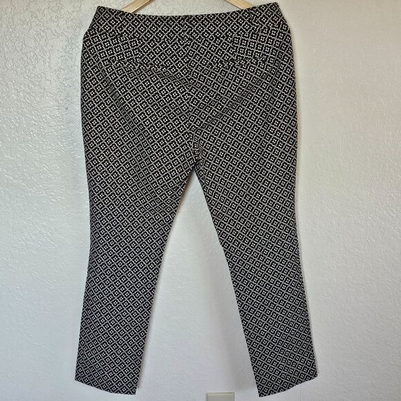 Ann Taylor Loft Petite 8P Black Tan Geometric Print Marisa Skinny Pants - Picture 5 of 5